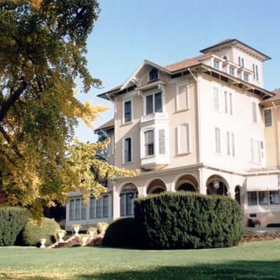 Ralston Hall (three-quarter view), Notre Dame de Namur University Ralston Hall (three-quarter view), Notre Dame de Namur University